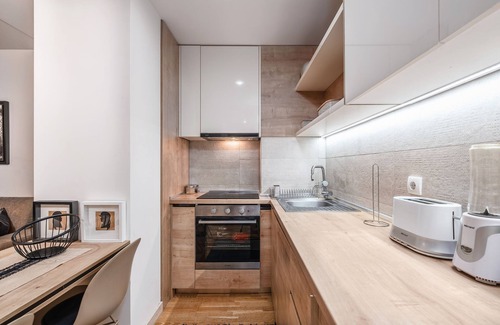 Rozino Apartment | Compact, Central Studio 5 min to Beach in Budva