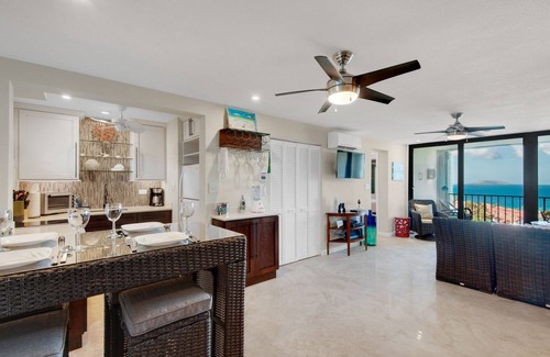 Red Hook Condo | Completely Renovated, Gorgeous - WOW Views & Breezes! 5/5 Exceptional Reviews!