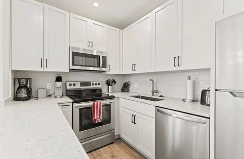 Stratton Mountain Condo | Completely updated 2BD/2BR. Walk to Lift & Village. Heated Pool. Gorgeous Views.