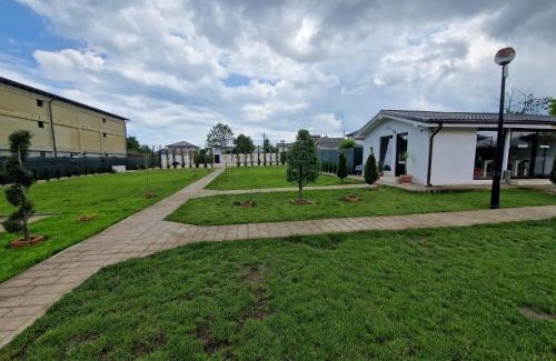 2 Mai House | complex turistic N&S