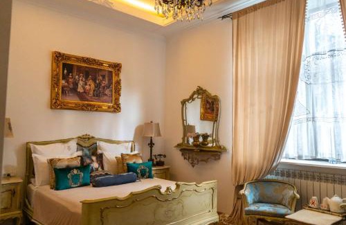Bucharest City-Centre Hotel | Conacul Coroanei Luxury Boutique Hotel