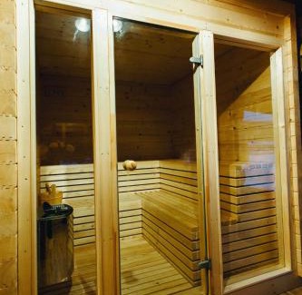 Dorna Candrenilor House | Conacul IOSIF