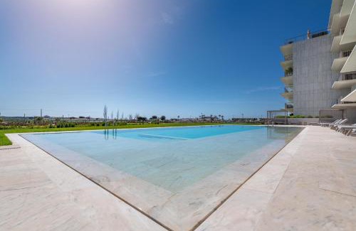 Armacao de Pera Apartment | Cond Bayline - Liro - SPA - GYM - Beach - POOL - WIFI - BY BEDZY