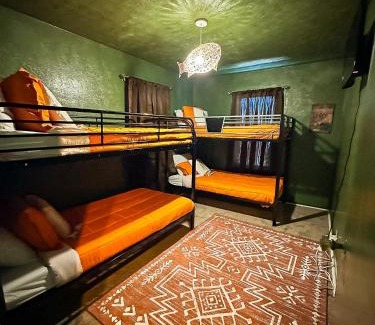 Russell House | Condo 2bd2bagrilllaundry-8pp-pet Friendly