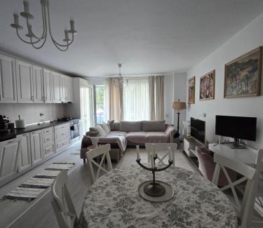 Cluj-Napoca Apartment | Condo in Cluj-Napoca