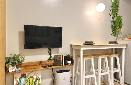 Santo Cristo Apartment | Condo in QC 1br with balcony - Hershey's Crib