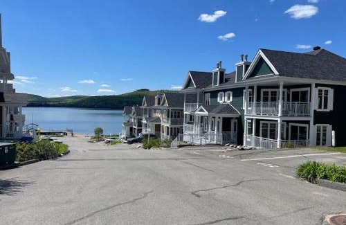Saint Donat Apartment | Condo Lac Archambault 326