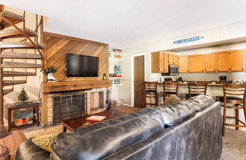 Keystone Condo | Condo w/Peaceful Location in West Keystone, Private Patio & Close to Shuttle
