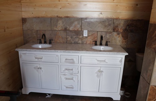 Shreveport Cabin | Conestoga Glamping Wagon overlooking the Soda Lake Wildlife Reserve
