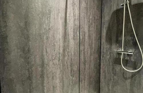 Ferrieres-sur-Sichon House | Confort et Charme à Ferrières: Gîte 5 chambres, Terrasse, Animaux bienvenus - FR-1-489-497