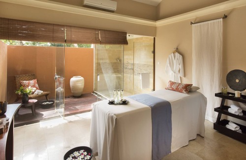 Anse Kerlan Resort | Constance Lémuria