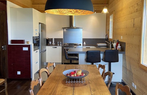 Les Mosses Ski Chalet | Contemporary chalet, panoramic view