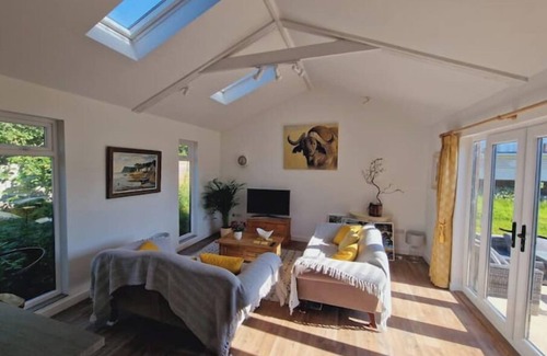 Shaldon Ski Chalet | Contemporary chalet near Shaldon Devon coast