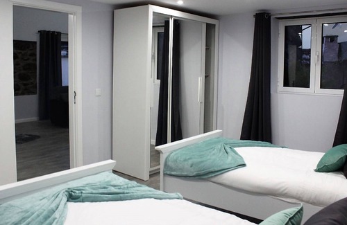 Ponta Delgada Cottage | Contemporary designed cottage with pool