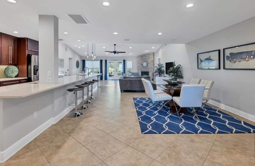 Harbor Bluffs House | Contemporary Home in Belleair Bluffs, in Upscale Neighborhood