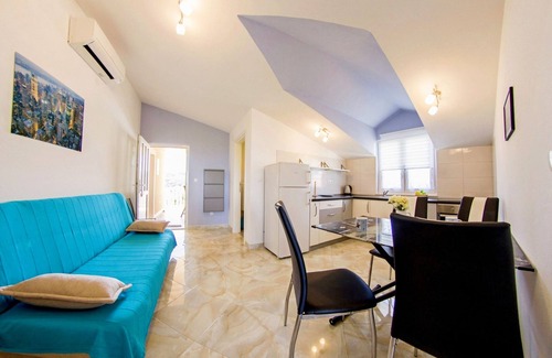 Sumartin House | Contemporary house, near the beach
