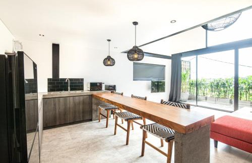 Munggu Hotel | Contemporary Loft 200m From Canggu Shoreline