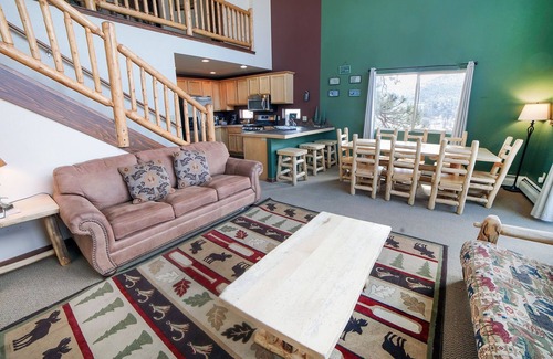 Estes Park Cabin | Continental Divide Cabin with breathtaking views from large picture windows