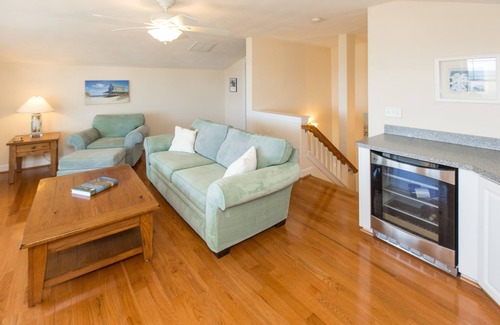 Sandbridge House | Contingent Sea- Great for large families