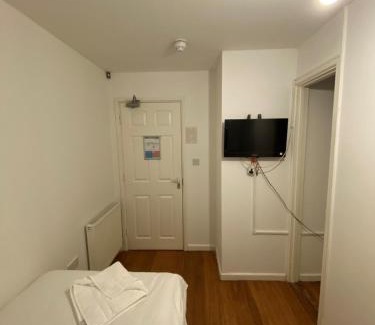 High Wycombe House | Contractors Guest House