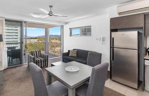 Townsville Apartment | Convenience, Comfort & Style