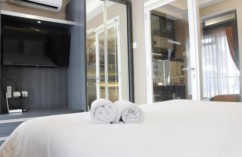 Cimahi Apartment | Convenient 1BR Gateway Pasteur Apartment By Travelio