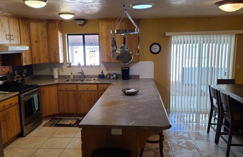 Page House | Convenient Adventure Home on Antelope