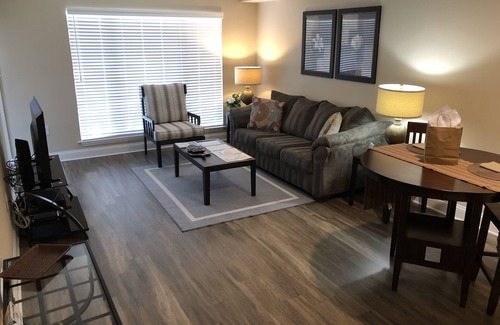 Second Ward Apartment | Convenient Comfortable uptown Charlotte 1BR/1BA apartment home