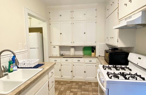 Northrop House | Convenient Cozy Haven