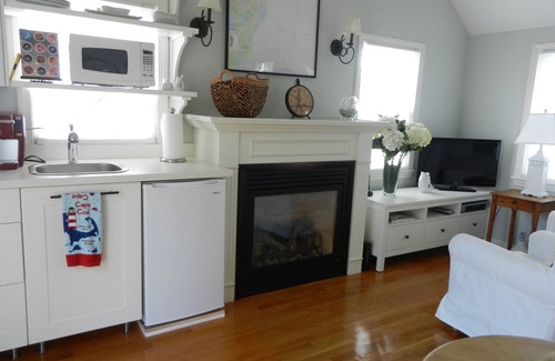 North Chatham Cottage | Convenient to all amenities and beaches in Chatham