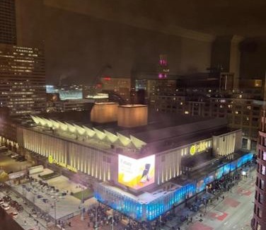 Downtown Baltimore Apartment | Convention center executive properties Free indoor parking