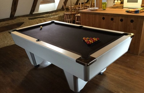 Saint-Germain-de-Belves House | Converted Barn,full of character, with large pool and grounds