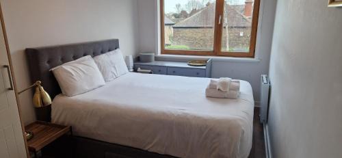 Ringsend Apartment | Cool n Comfy 2BD in Irishtown D4 Beside Aviva