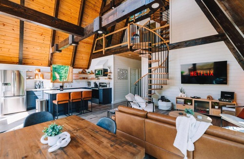 Campton Apartment | Cooper Pines by The Hideaways
