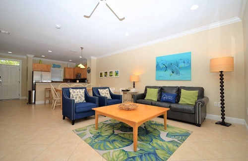 Coral Lagoon House | Coral Lagoon 3 bed/2.5 bath Pet Friendly Villa