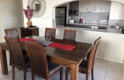 Cairns North Apartment | Coral Towers