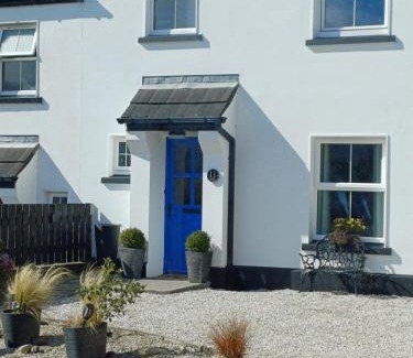 Ardara House | Corby house & cabin