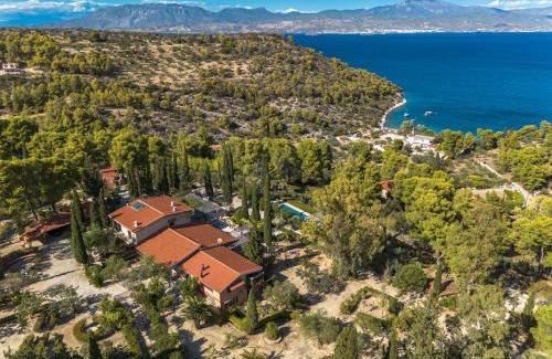 Katakali Villa | Corinthian Blue Retreat