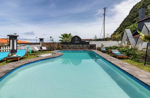 Ponta Delgada Apartment | Cork House - Fernandes Cottage