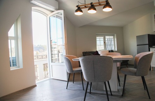 Slivek Apartment | Corner House
