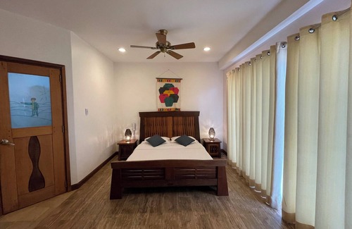 Coron Town Proper Hotel | Corto del Mar Hotel