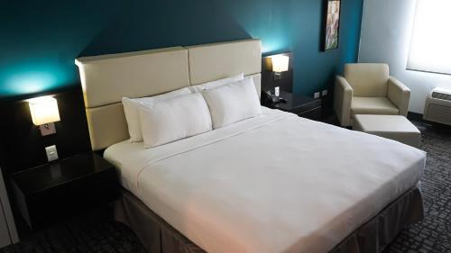 Guayanilla Hotel | Costa Bahia Hotel, Convention Center and Casino