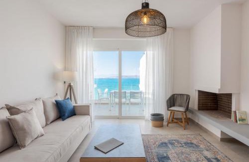 Kato Assos Apartment | COSTA VASIA Seaside Suites and Apartments