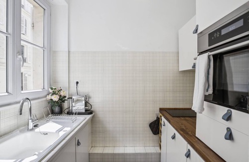 Passy Apartment | Cosy 1BR Near The Eiffel Tower - Trocadero