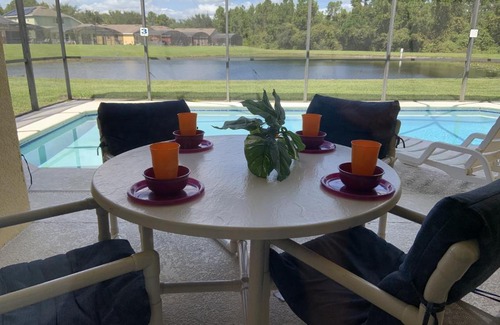 Sandy Ridge Villa | Cosy 4 Bed Villa Overlooking A Lake