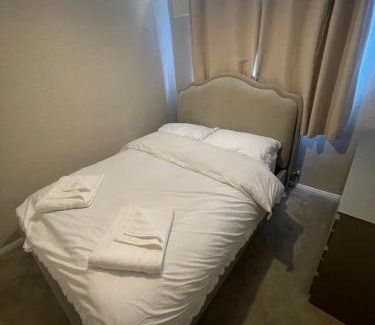 Borehamwood House | Cosy 4 bedroom house in borehamwood