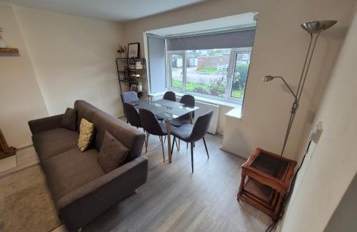 Borehamwood Apartment | Cosy and Nice Apartment
