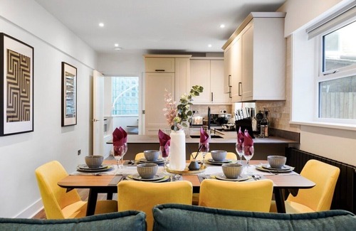Thamesfield House | Cosy and Stunning Abode in London