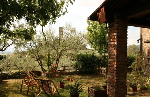 Montecchio Apartment | Cosy apartment for 4 people with TV, close to Cortona