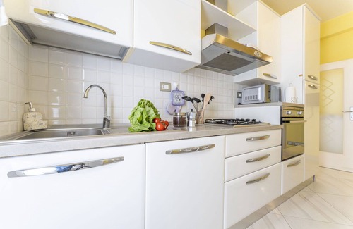 Macchino Apartment | Cosy apartment for 6 guests with A/C, WIFI, TV, terrace and pets allowed